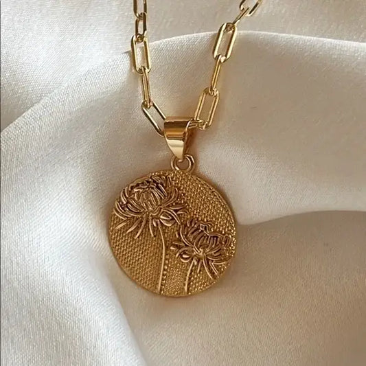 Botanique Necklace – Nature-Inspired Pendant Jewelry